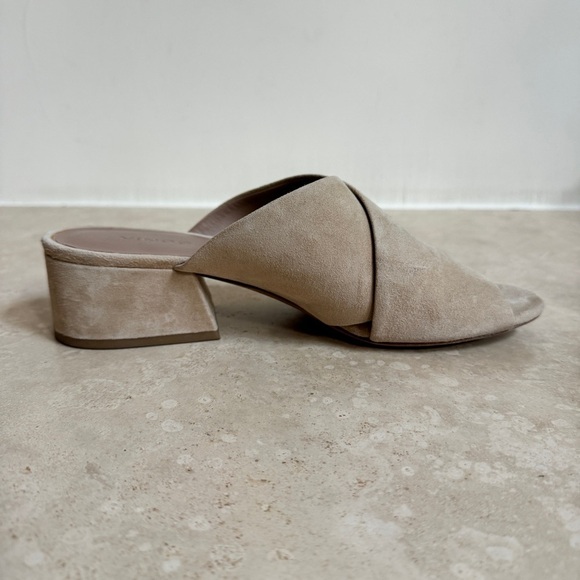 Vince Karsen Beige Suede Block Heel Slide Sandals Womens Size 8.5 M Open Toe - Picture 10 of 13